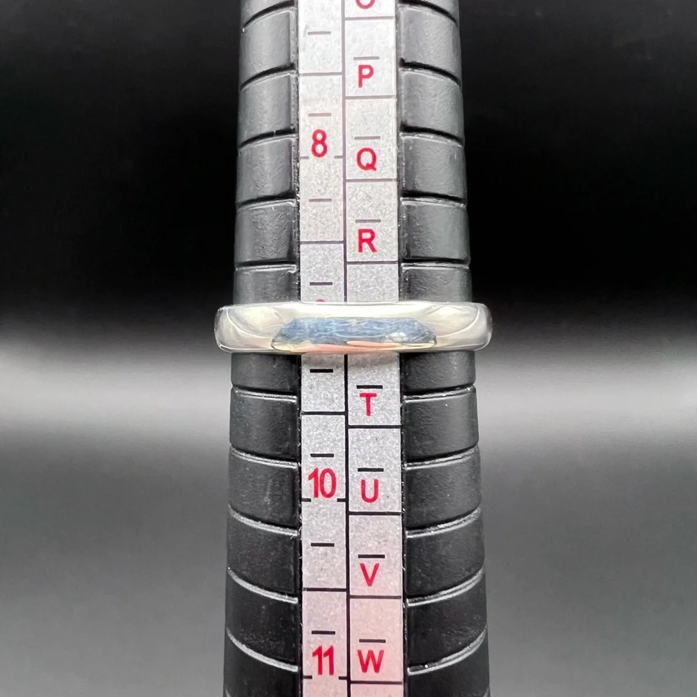 Sterling Silver London Blue Topaz Ring - Picture 7 of 7